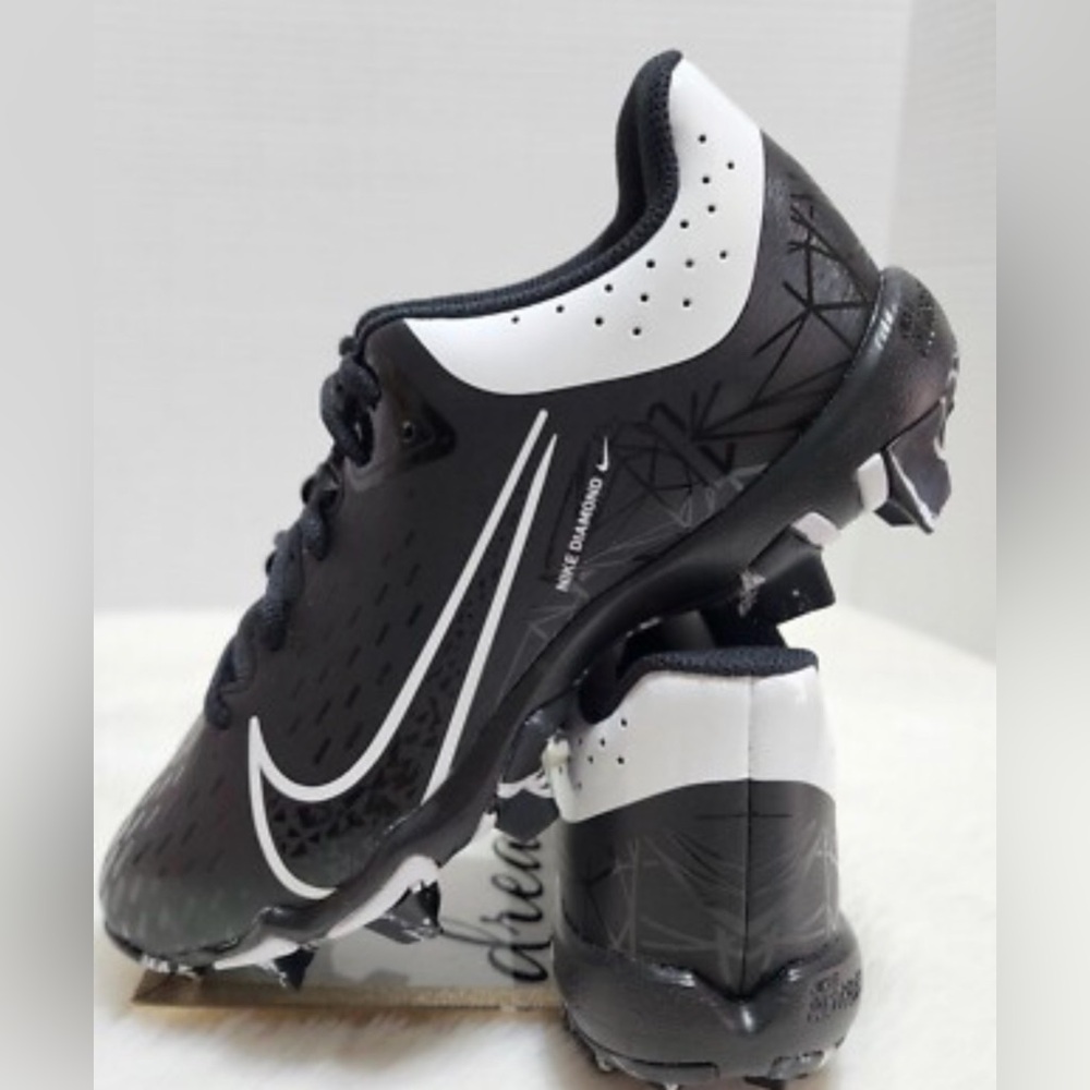 • Nike • Unisex Hyperdiamond Soccer Cleats Black and White
12C Good Condition